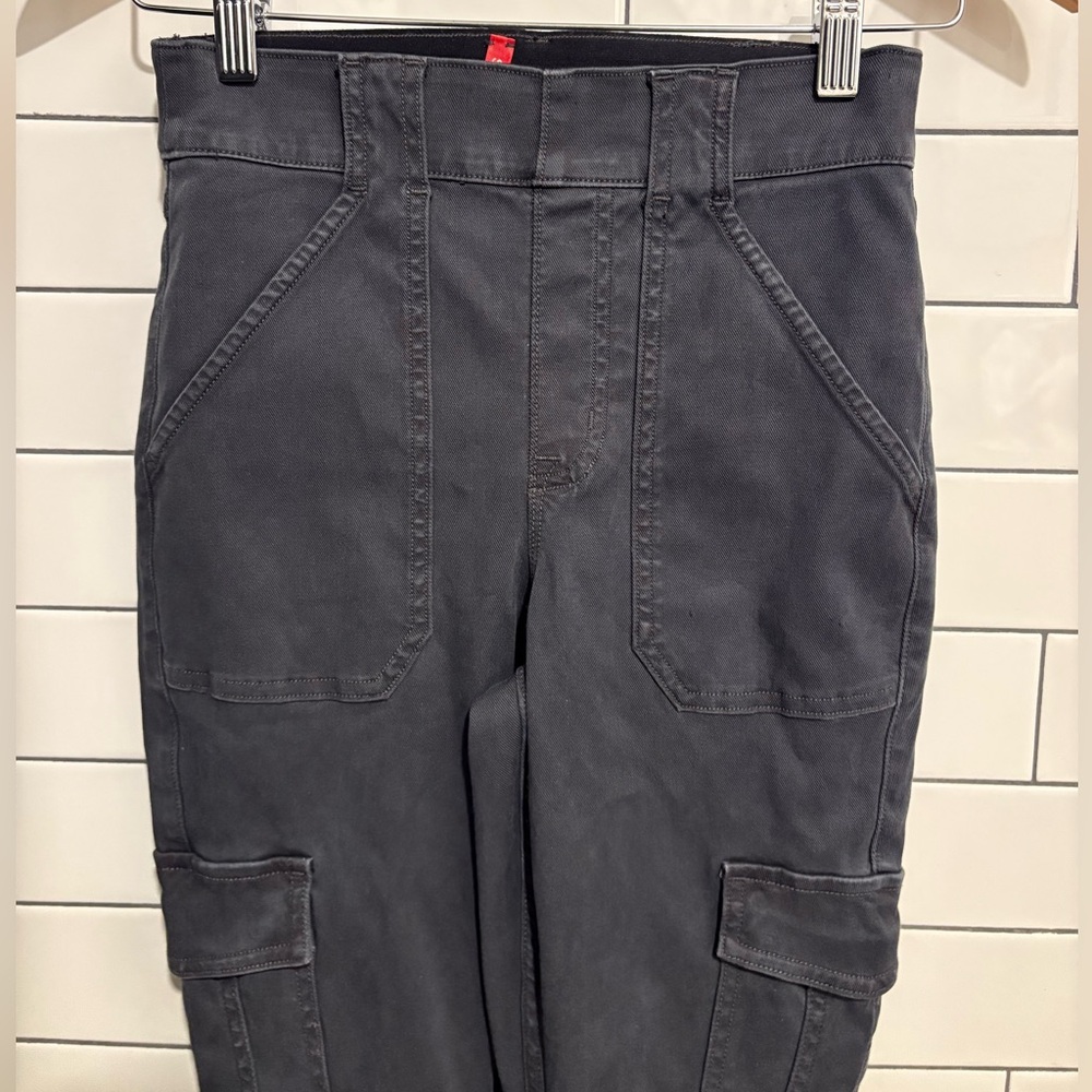 Spanx Stretch Twill Charcoal Gray Cargo Pants S - Picture 6 of 7